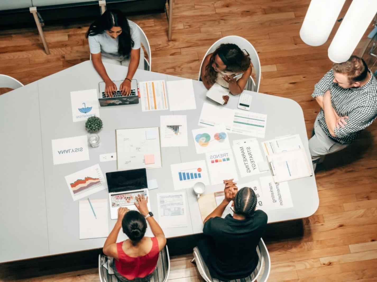 Professionelle Webinar-Lernumgebung mit interaktiven Tools